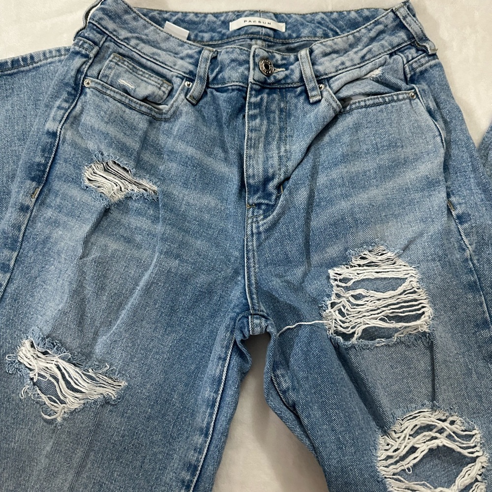 Pacsun ripped mom jeans